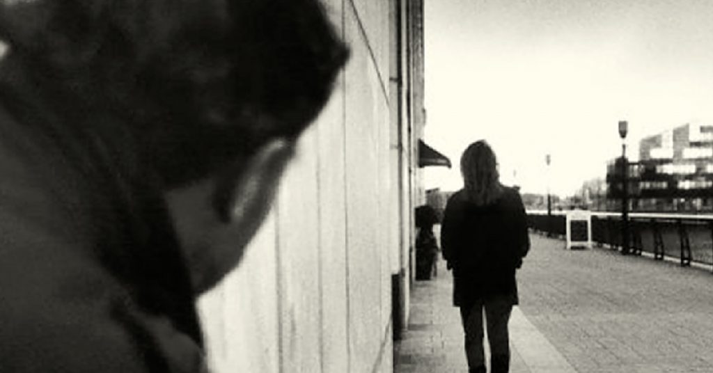 reato-di-stalking-e-riavvicinamento-della-vittima